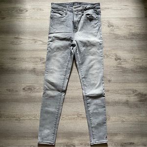 A&F Simone High Rise Super Skinny in Gray